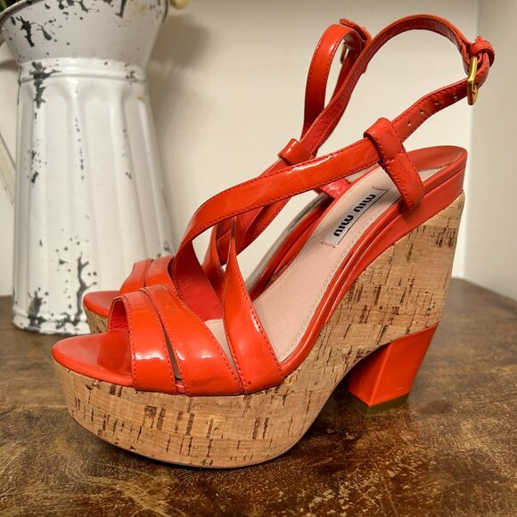 Miu Miu Orange Patent Leather Slingback Platform Sandals – Size 7.5 - Picture 3 of 5
